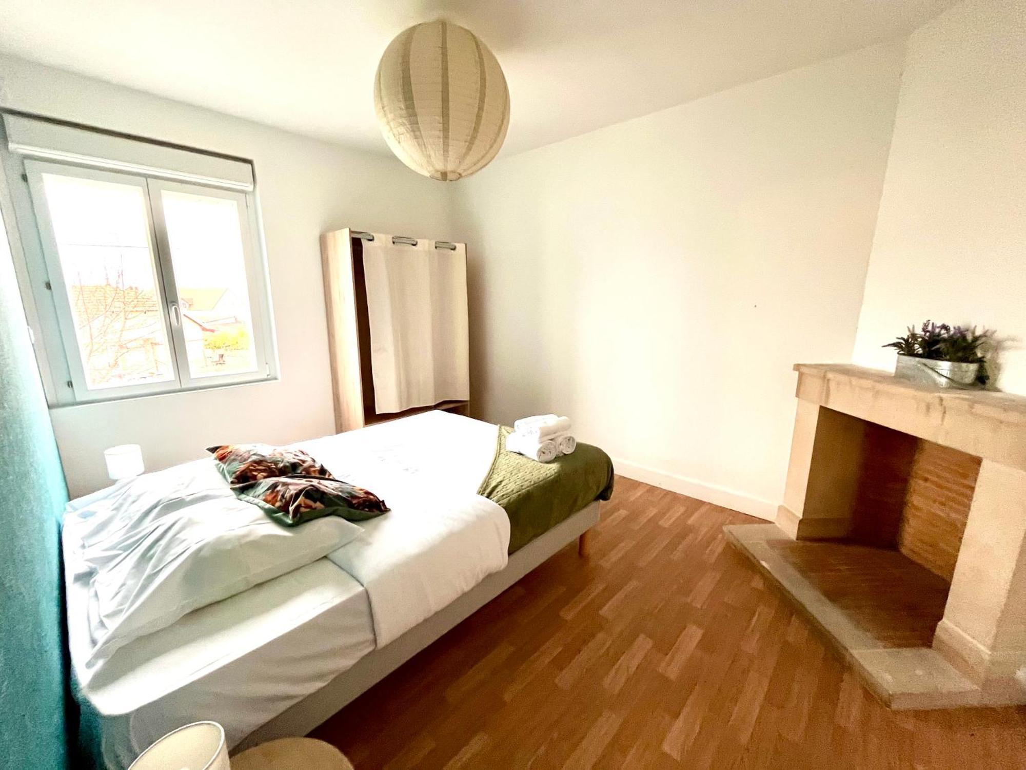 Bienvenue Chez Vous, Deplacement Pro Mondeville  Exteriör bild